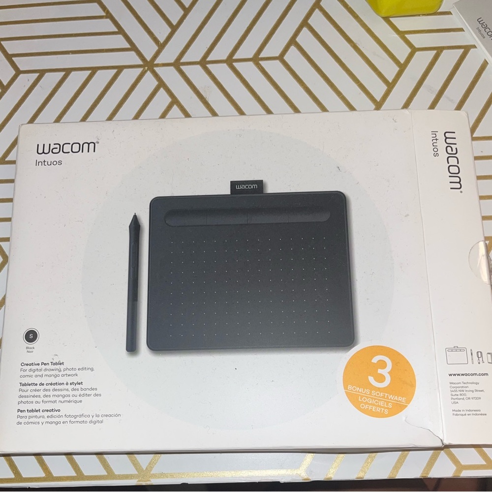 Wacom Intuos Creative Pen Tablet